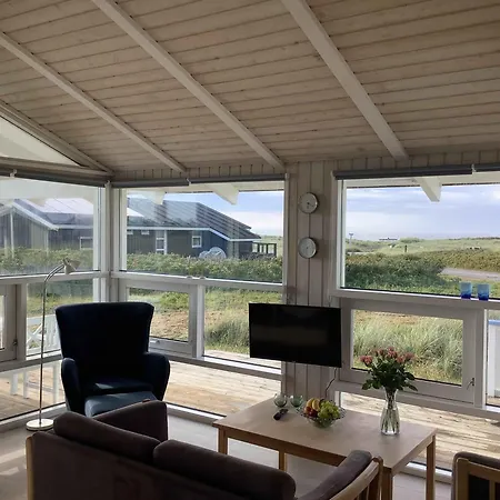 Summer With Sea View Vakantiehuis